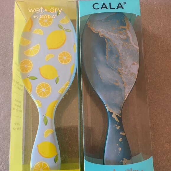 2 Wet 'n Dry Detangling Hair Brushes by Cala Lemon & Aqua Gold Swirls - Picture 1 of 2